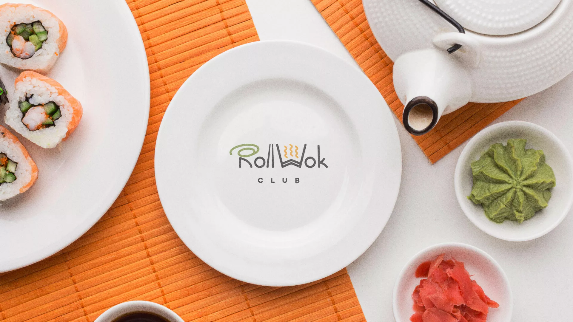Разработка логотипа и фирменного стиля в Орлове для суши-бара «Roll Wok Club» Разработка логотипа и фирменного стиля в Орлове для суши-бара «Roll Wok Club»